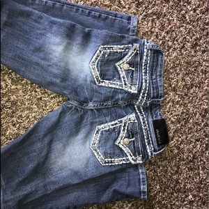 Girls Grace in LA jeans